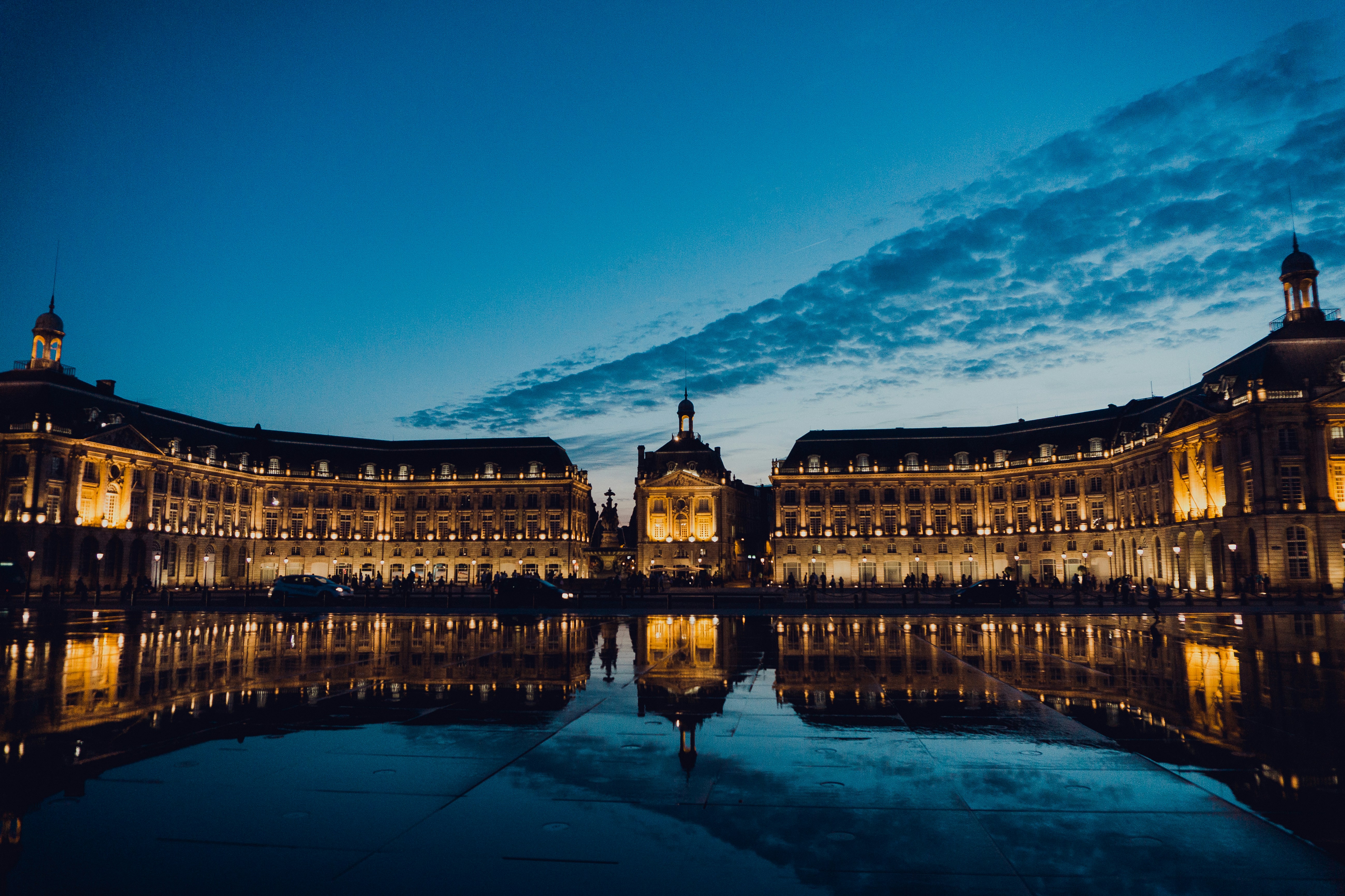 Bordeaux in 3 Days: Where the River Teaches Patience