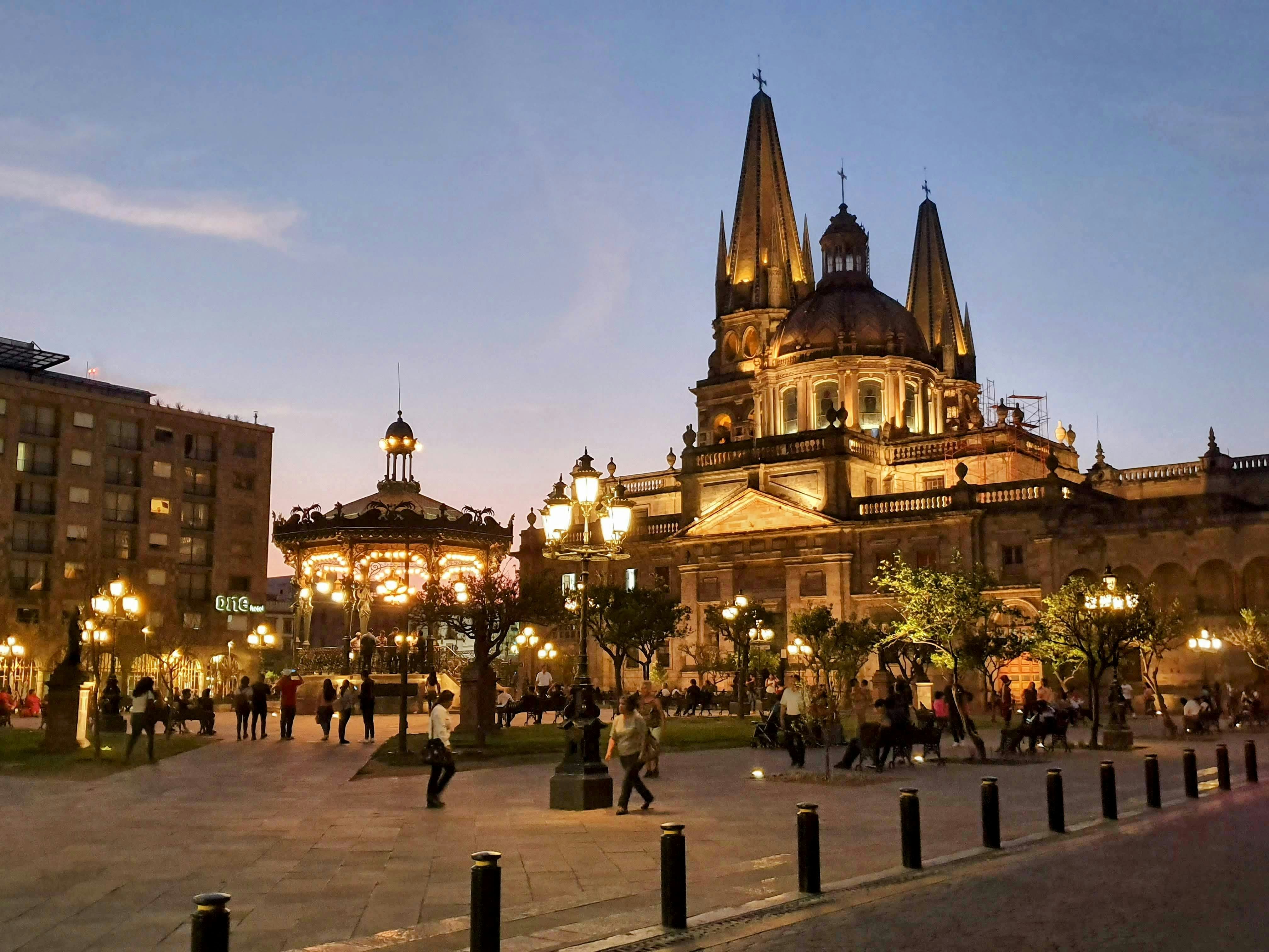 Guanajuato in 3 Days: Colour, Below and Above