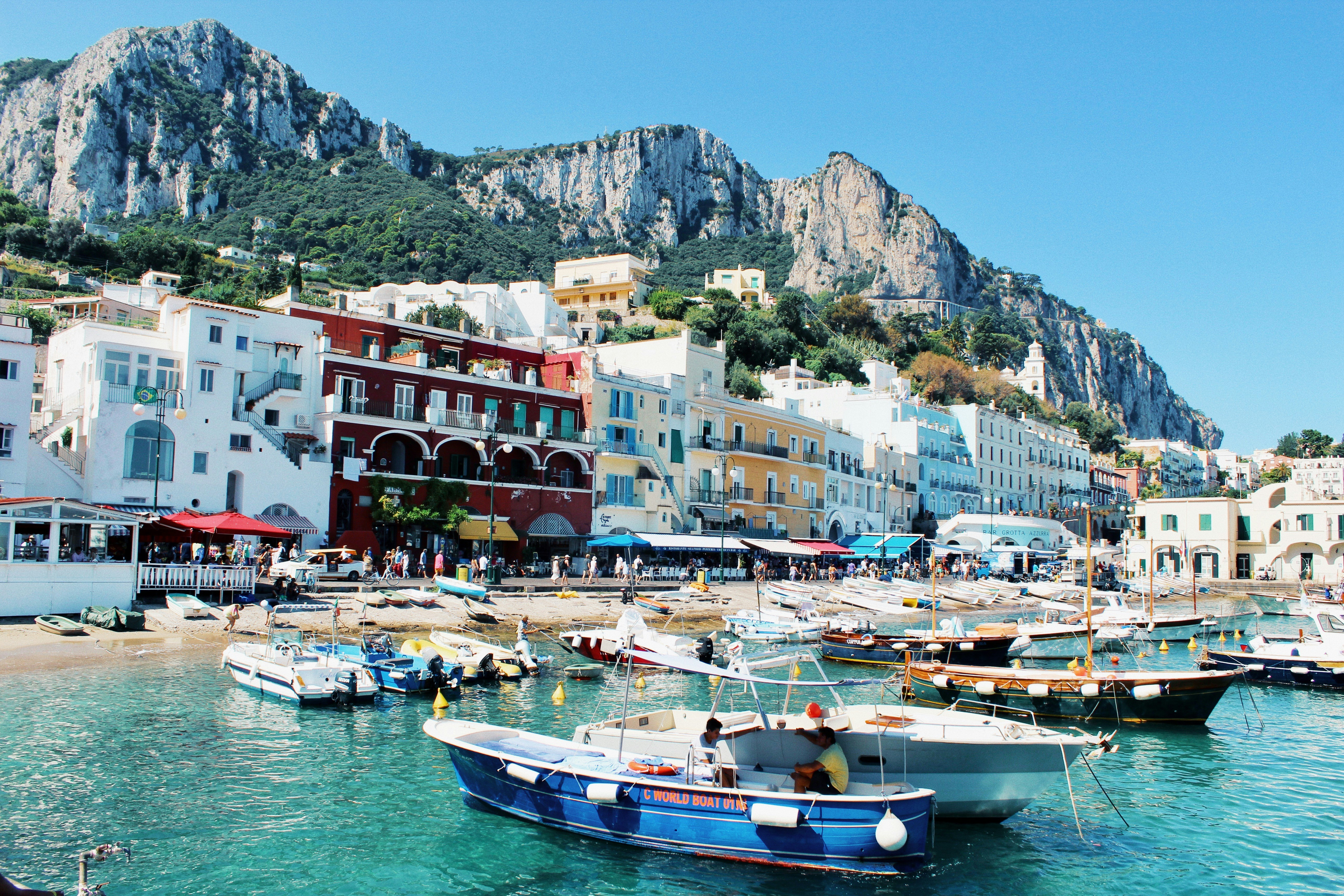 Naples in 3 Days: Where Life Stands Too Close