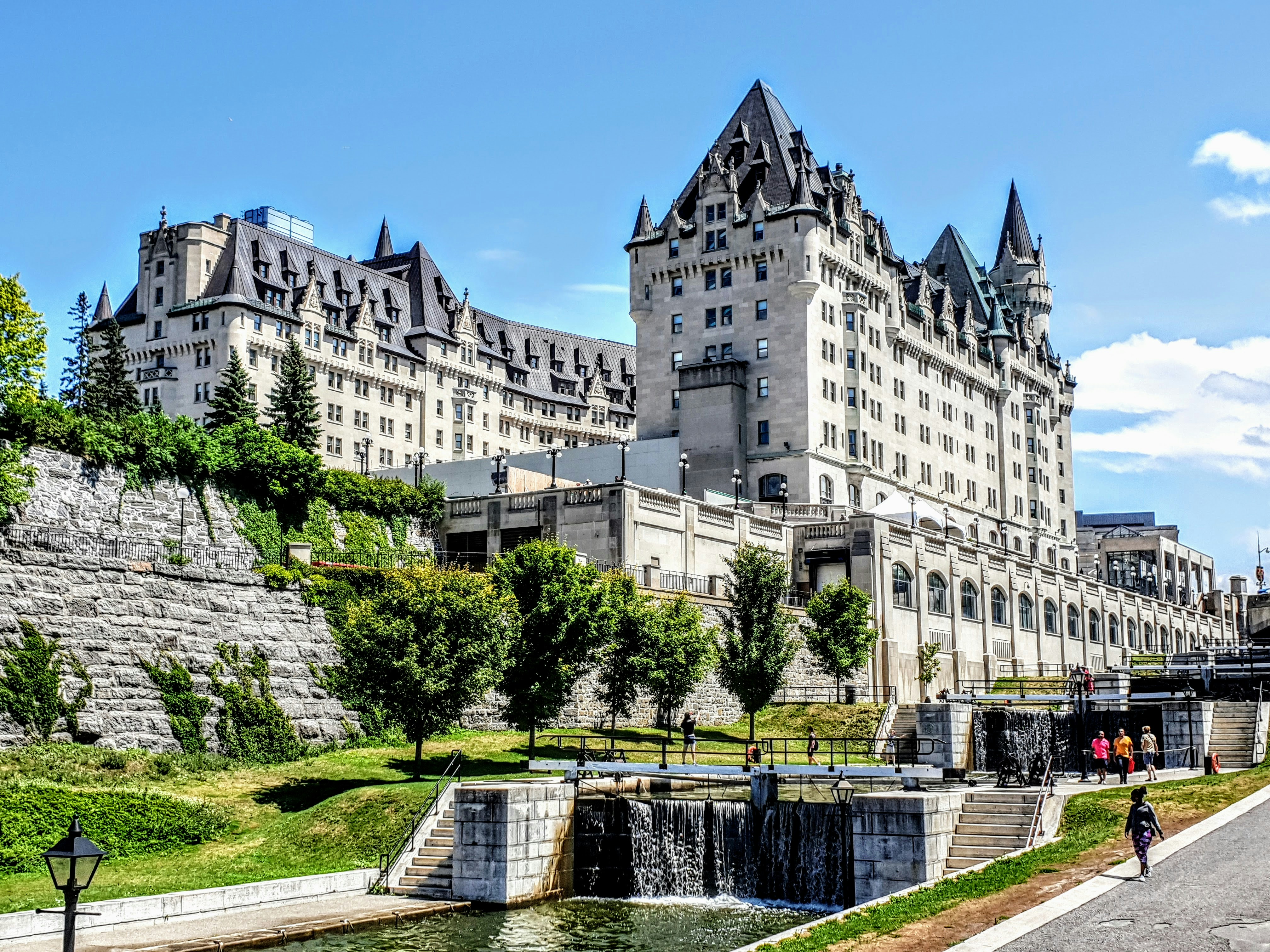 Ottawa in 3 Days: Civic Calm and Quiet Edges