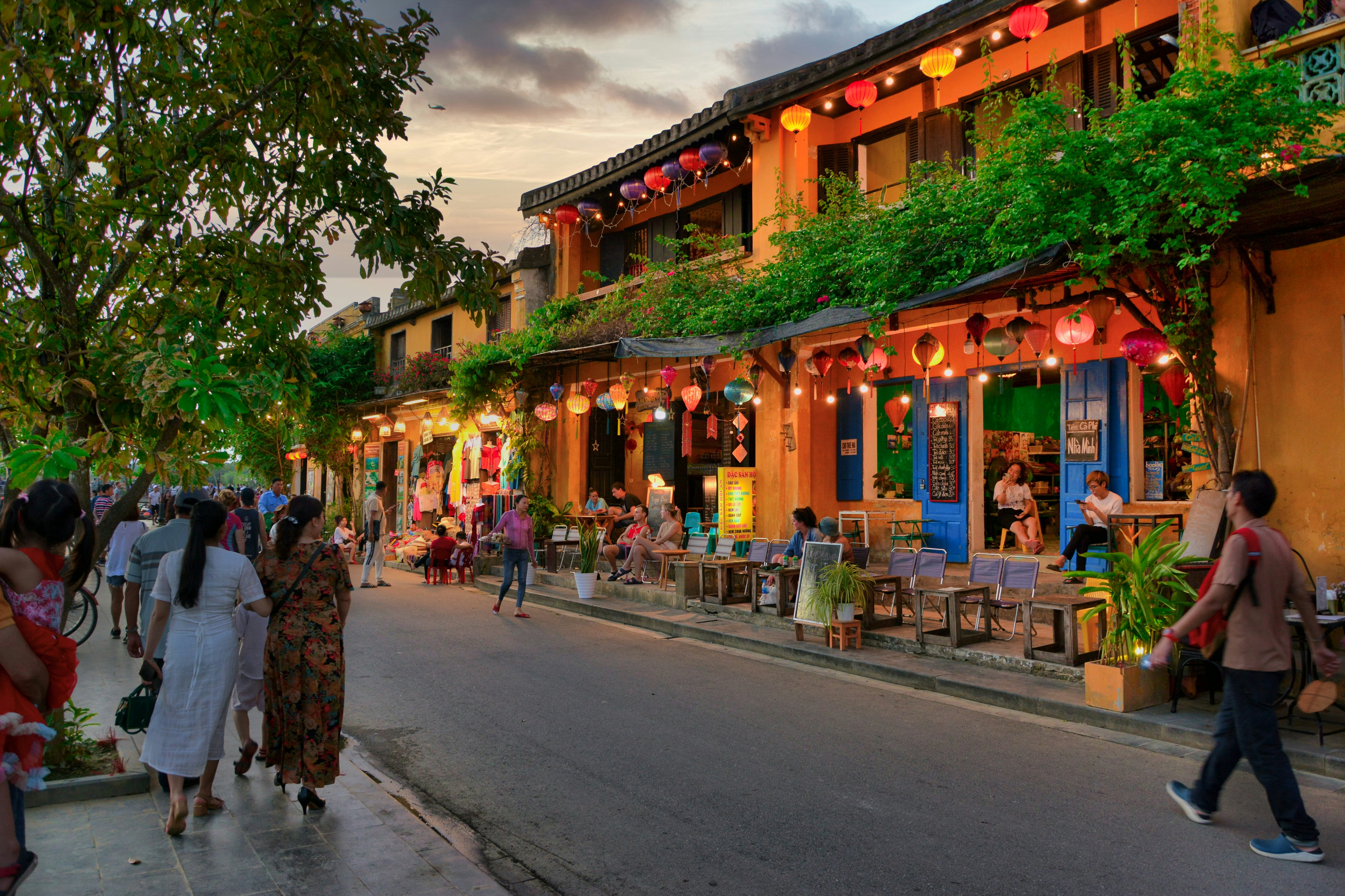 Hoi An in 4 Days: Where Lanterns Hold the Evening